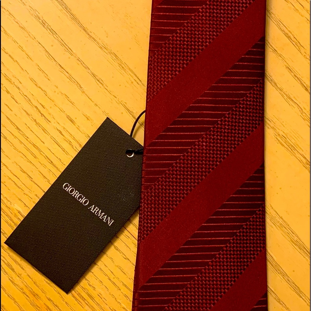 NEW Giorgio Armani Tie